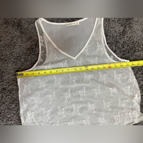 Abercrombie & Fitch sheer lace floral Tank top women’s size M - Picture 17 of 17